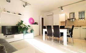 Leo'S Villa