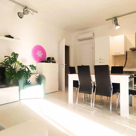 Leo'S Villa Milano Marittima Esterno foto